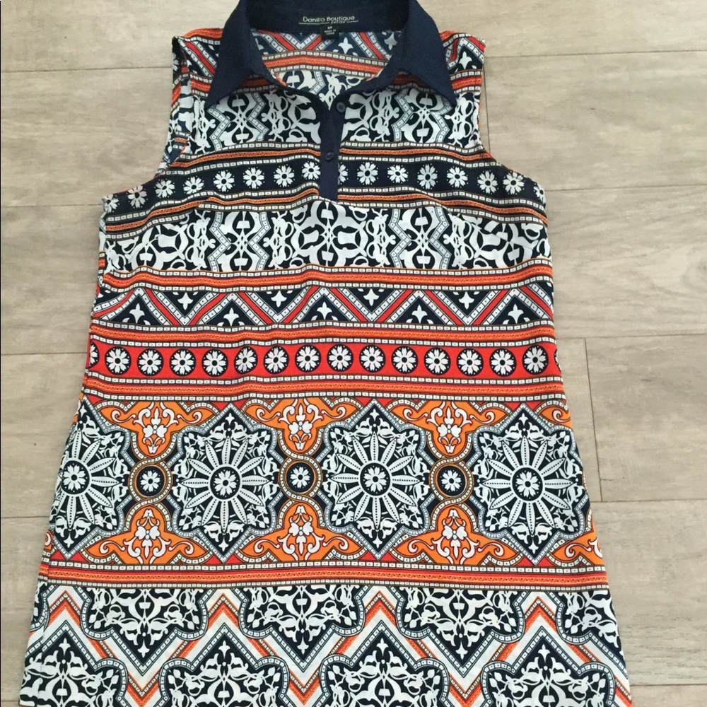 Beautiful Colors 🧡💙💛 on this Dress 👗